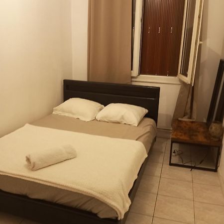 Chambre Cour Apartment Fontaine  Exterior photo